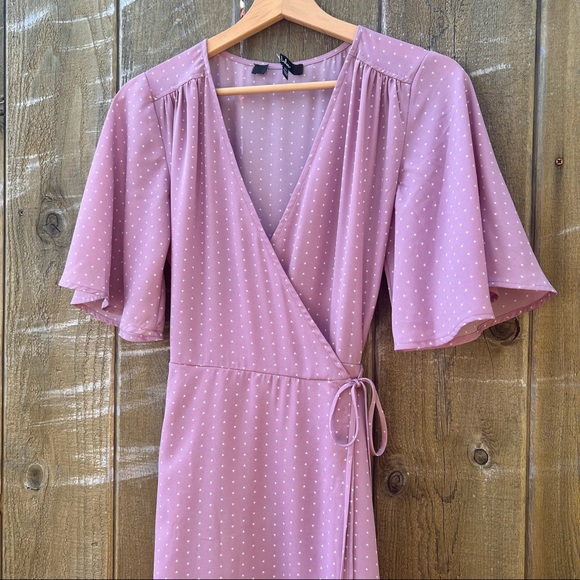 Mauve Pink "Polka Dot" Triangle Print Midi Wrap Dress 🌿 - Picture 4 of 13